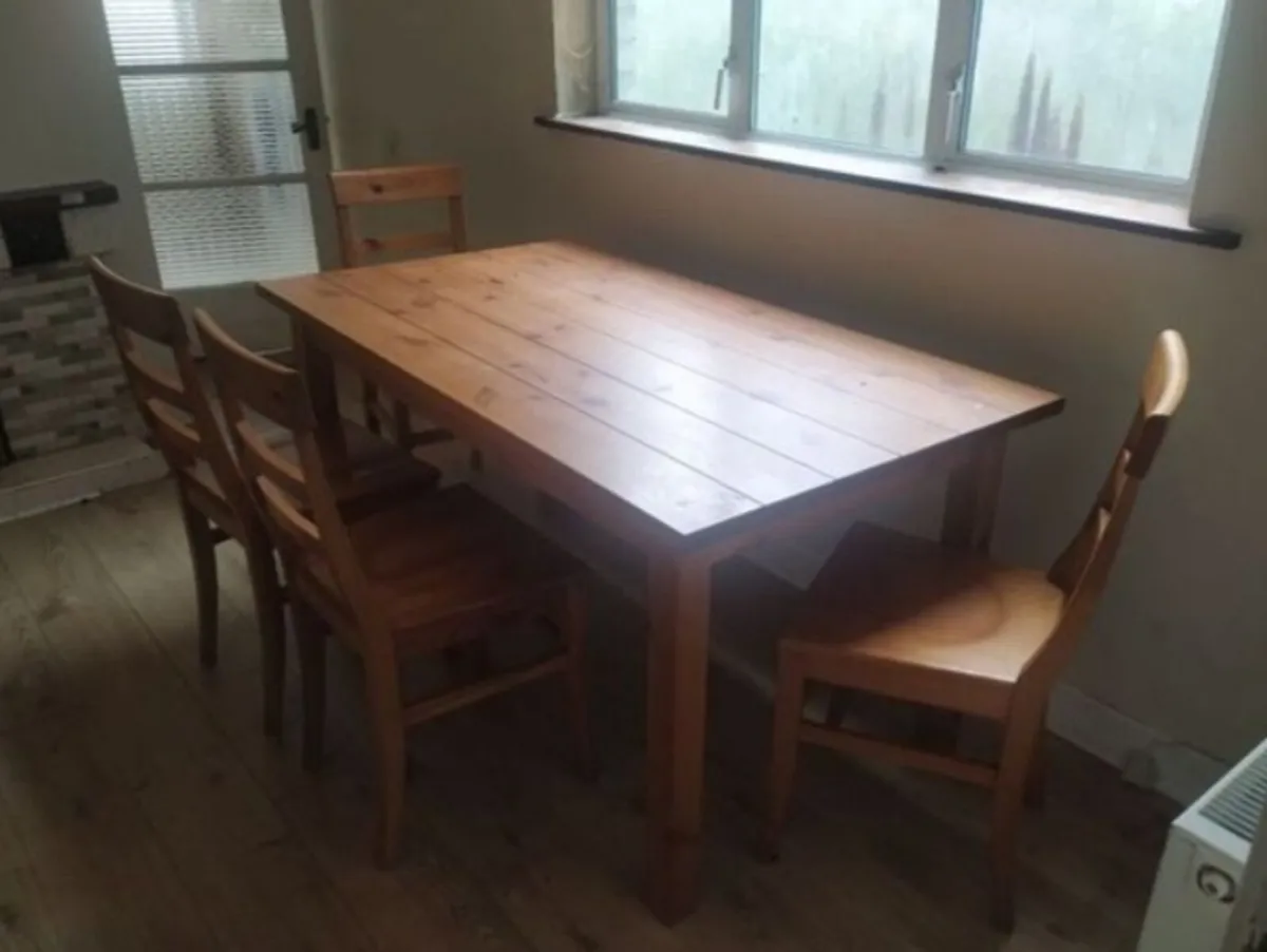 Table and 6 chairs for sale