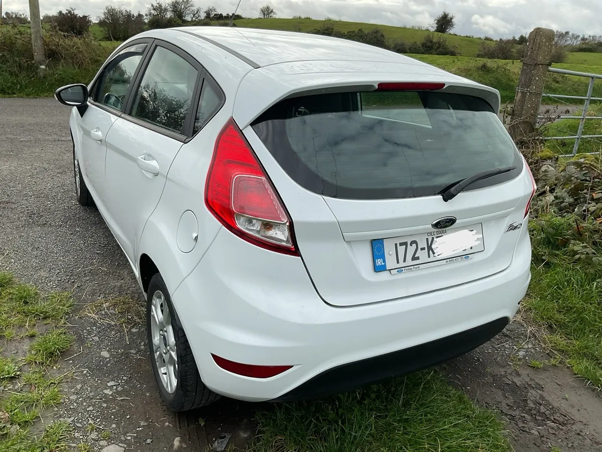 2017 ford fiesta 1.25 petrol - Image 2
