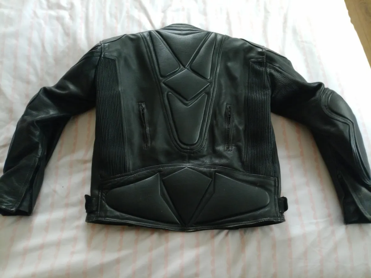 Harley davidson parts , leathers - Image 1