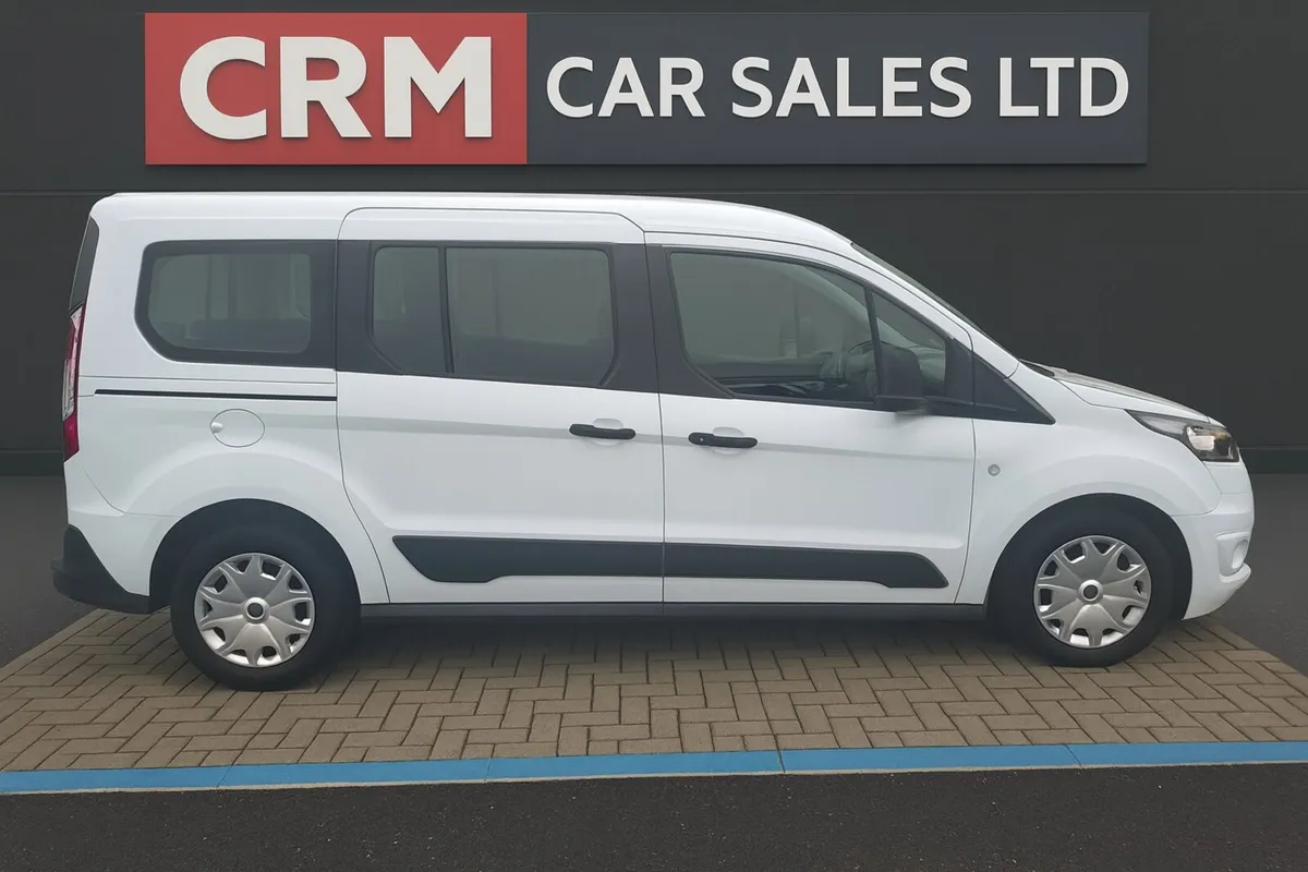 Ford Tourneo 2018 7 Seats - Image 2