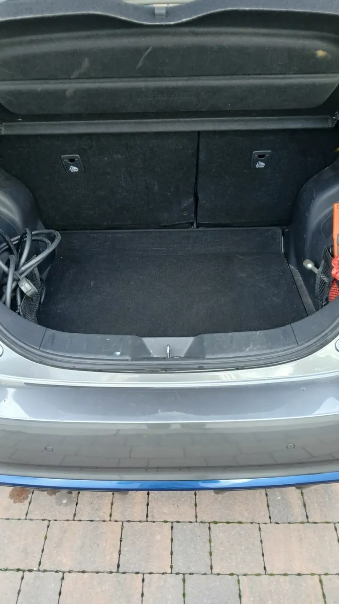 Nissan Leaf 2022 - Image 4