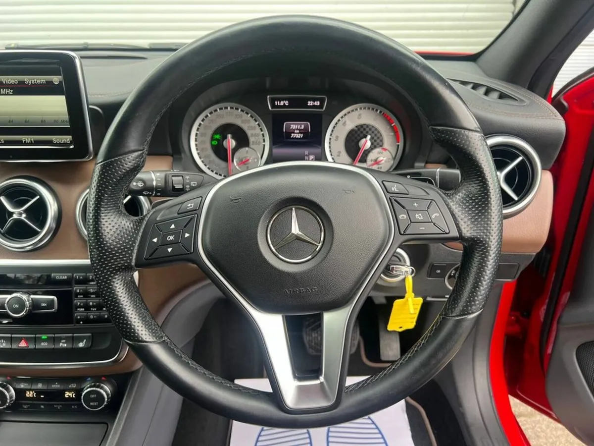 Mercedes-Benz A-Class A180 AMG-STYLE 1.6 AUTO // H - Image 4