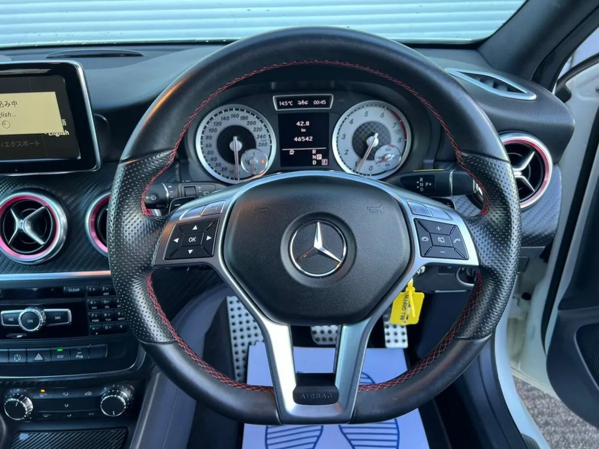 Mercedes-Benz A-Class A180 AMG-LINE 1.6 AUTO // LE - Image 4