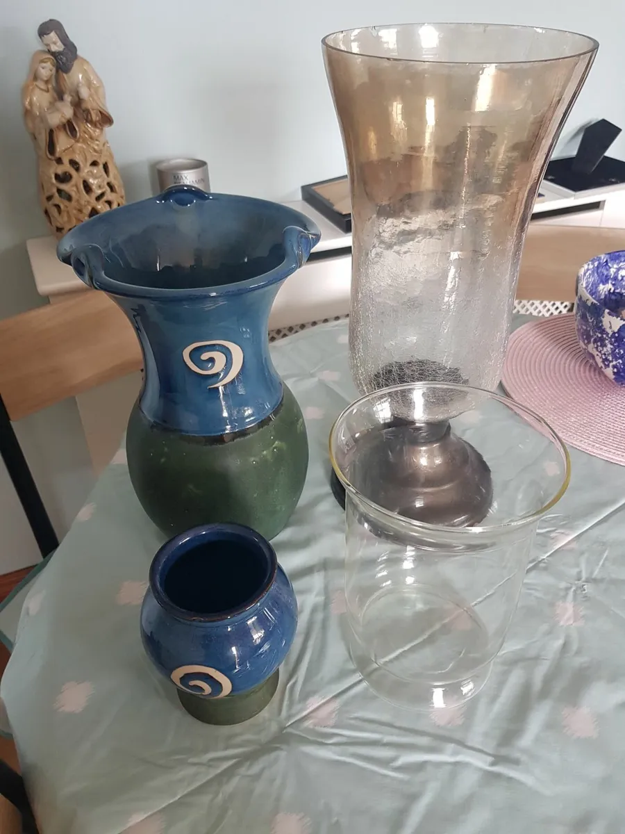 Vases - Image 1