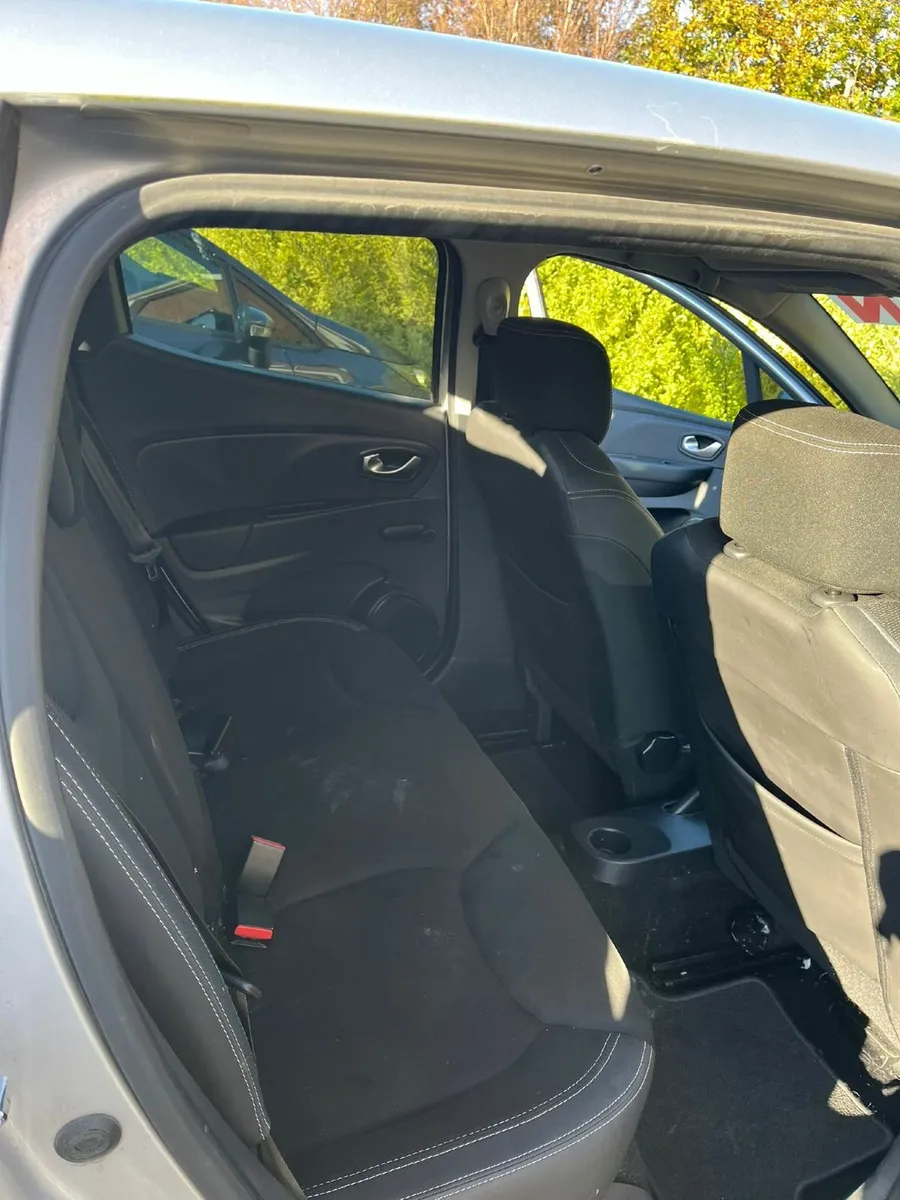 2017 Renault Clio Dynamique 1.1l - Image 4