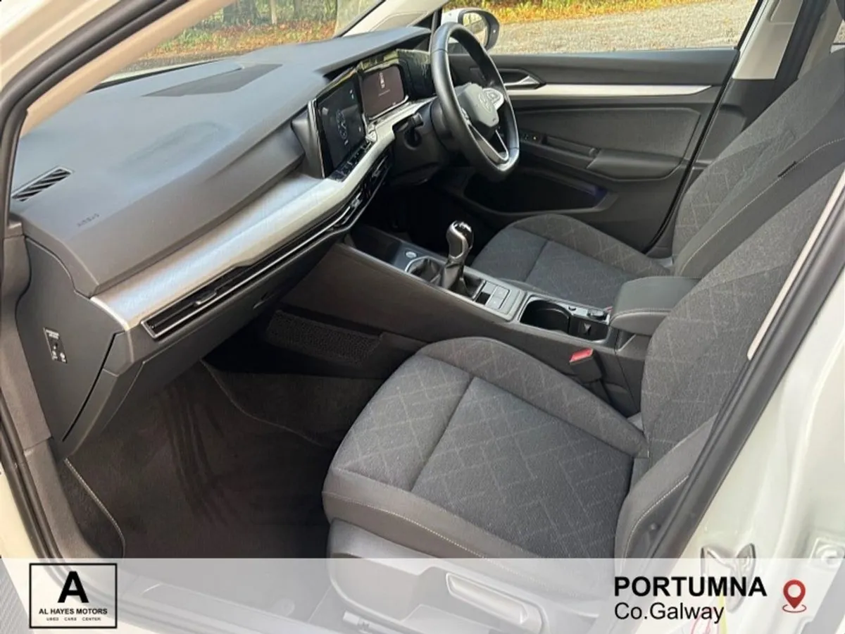 Volkswagen Golf Life 2.0 TDI 115HP - Image 4