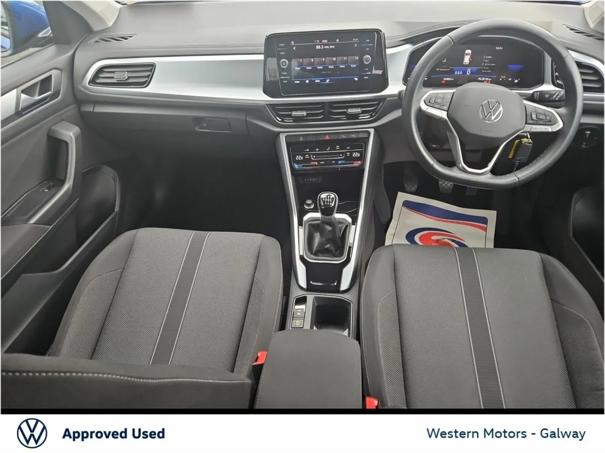 Volkswagen T-Roc 1.0 TSI 110HP "Life" + Rear camer - Image 2