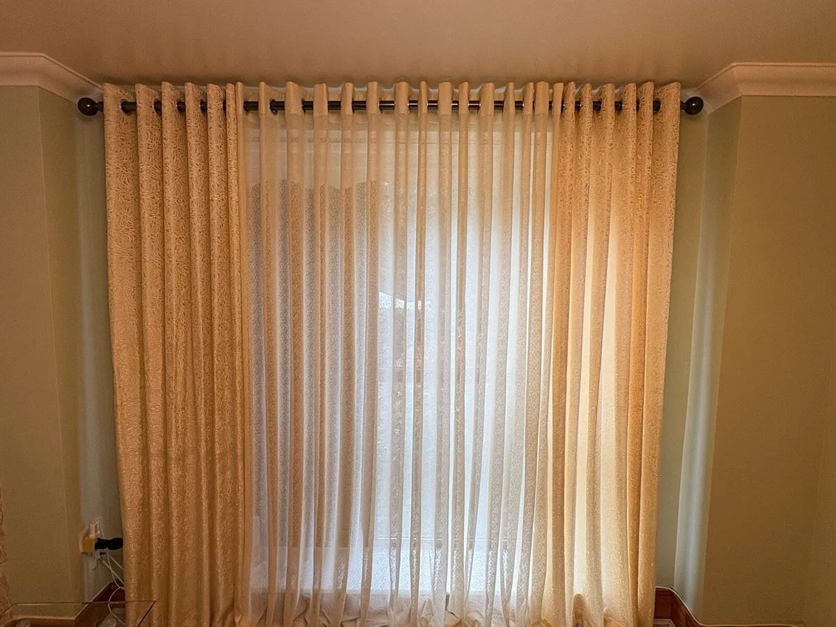 Curtains - Image 1