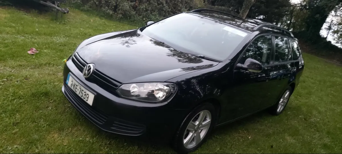 Volkswagen Golf 2011 - Image 2