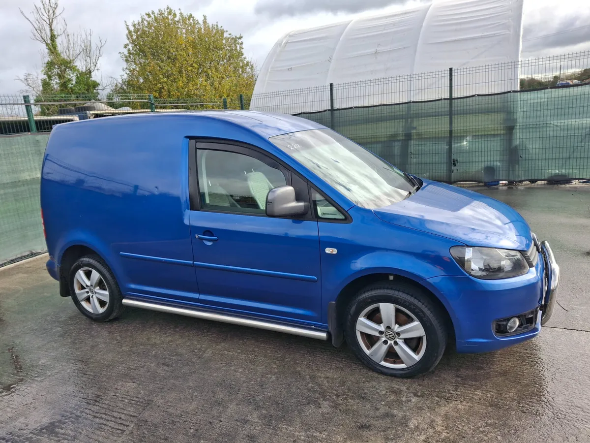2011 Volkswagen Caddy  Tdi - Image 1