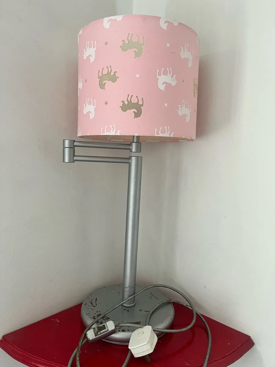 Big lamp with a light bulb - Image 4