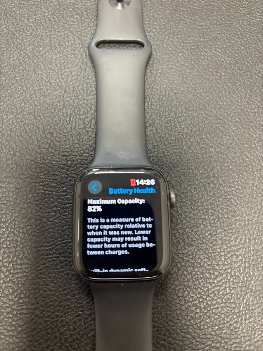 Apple Watch SE 1st Gen 44mm - Image 4