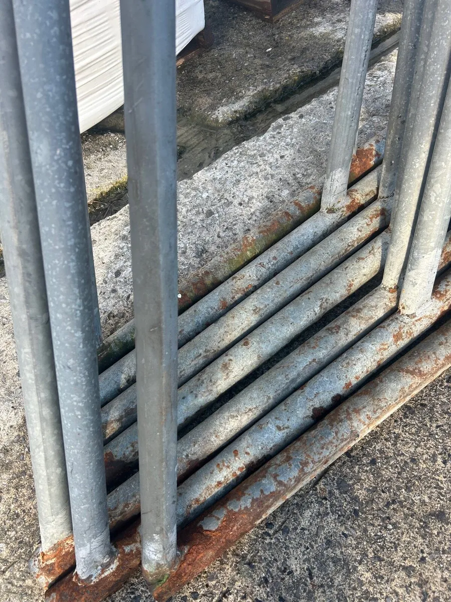Silage Barrier Uprights - Image 4