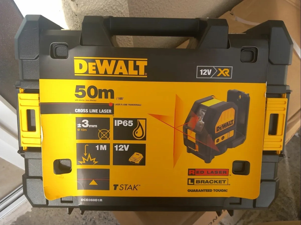 New 12v dewalt laser level - Image 1