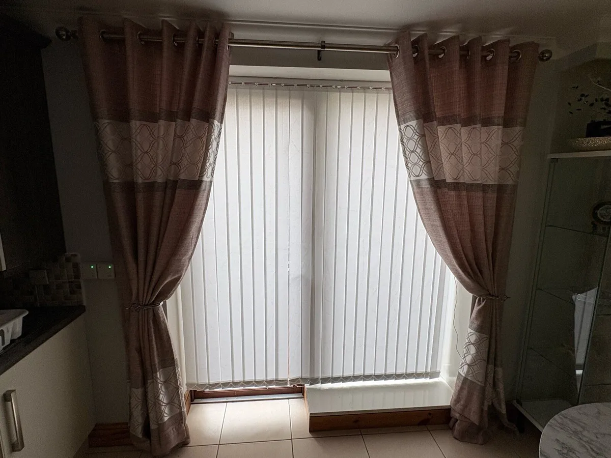 Curtains - Image 1