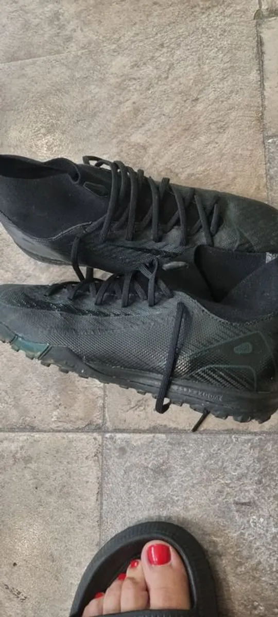 Football boots - Image 2