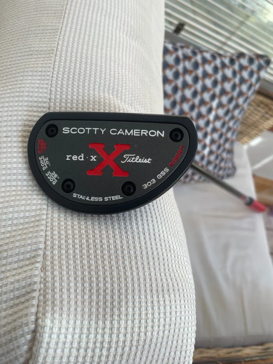 Scotty Cameron Custom Red ❌ putter - Image 1