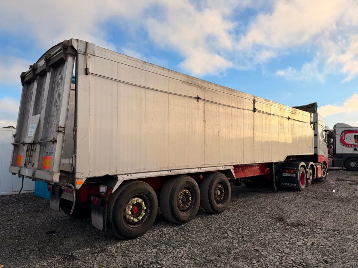 2009 FRUEHAUF BULK TRAILER BULKER. - Image 2