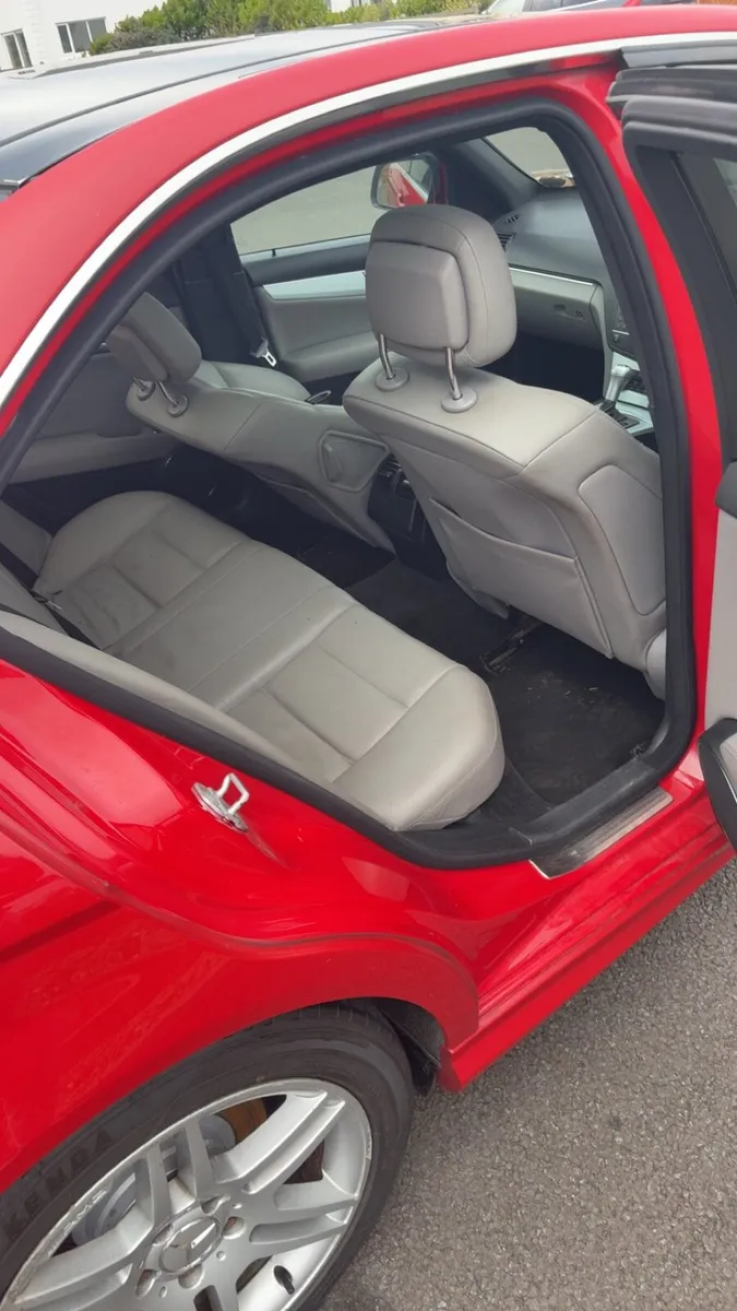 C220amg - Image 4