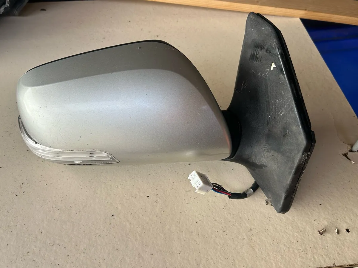 Toyota Avensis wing mirror - Image 2