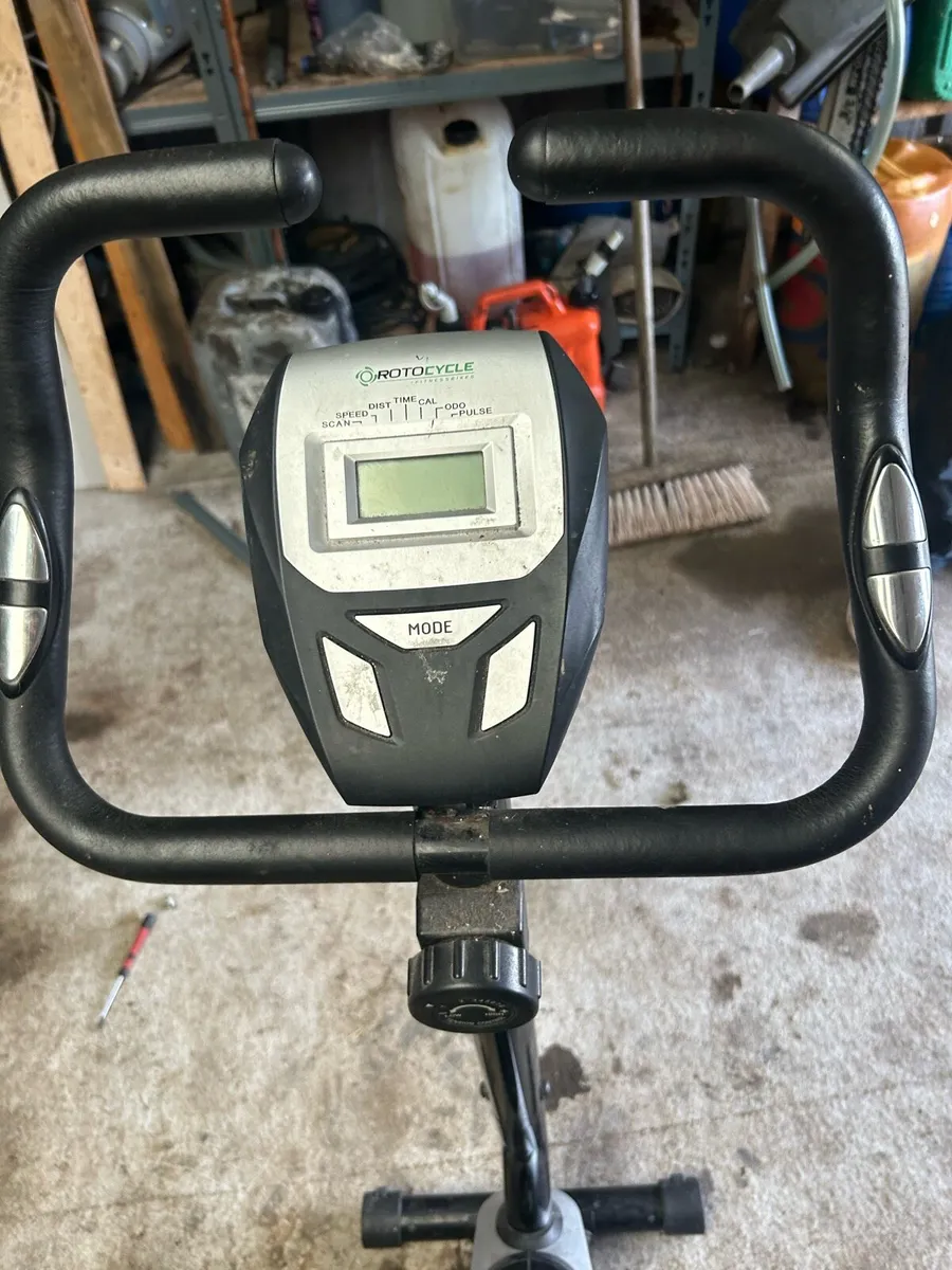 Exercise bike - Image 1