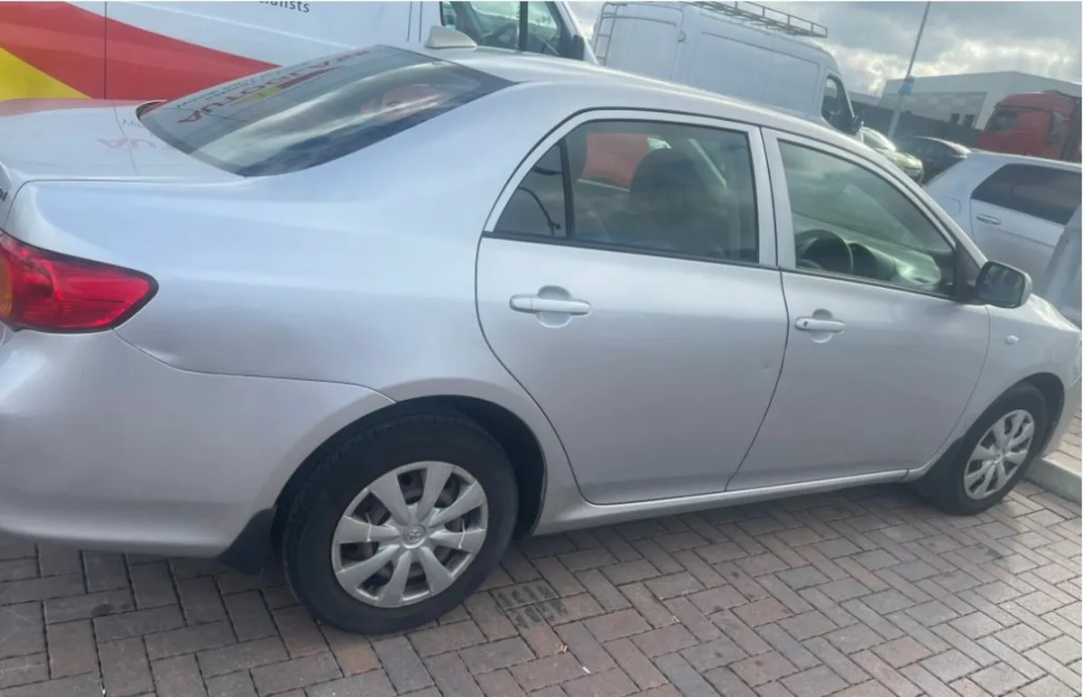 Toyota Corolla 2007 - Image 1