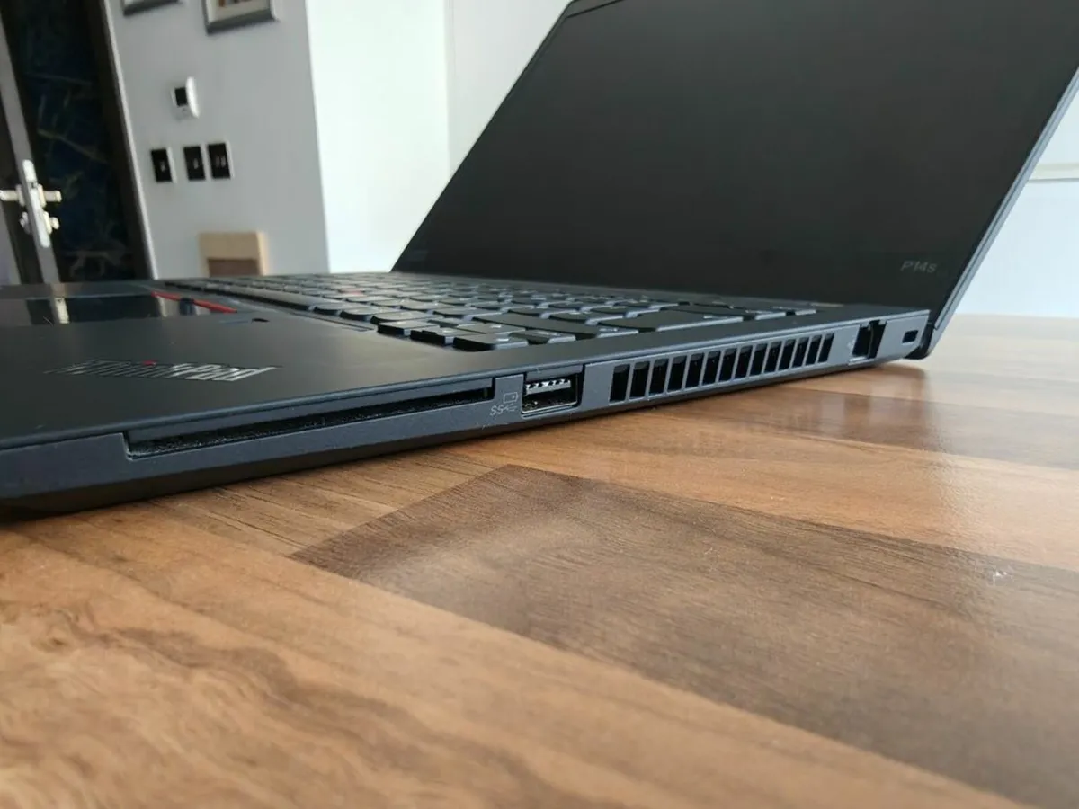 Lenovo ThinkPad P14s Laptop | i7 (11th gen) | 32GB - Image 4