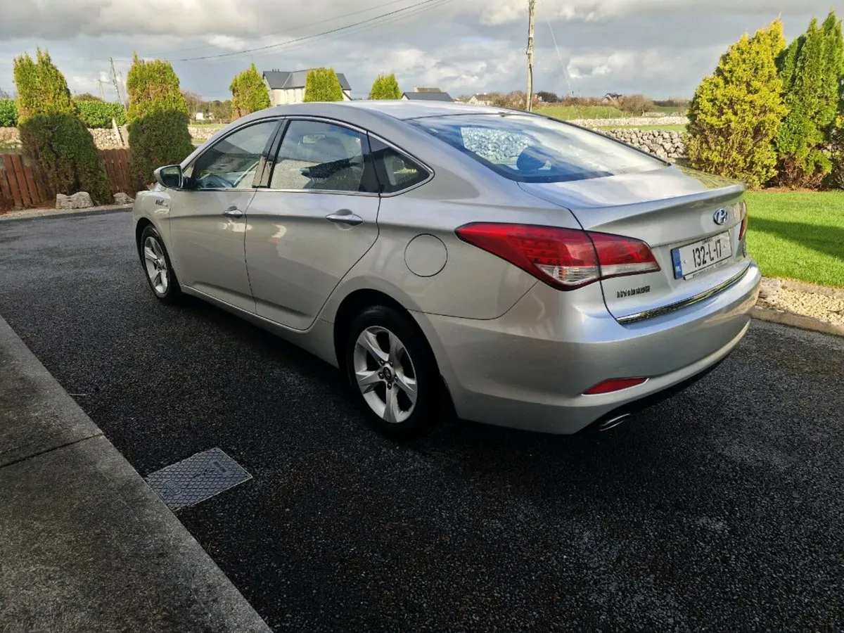 Hyundai i40 low mileage - Image 4