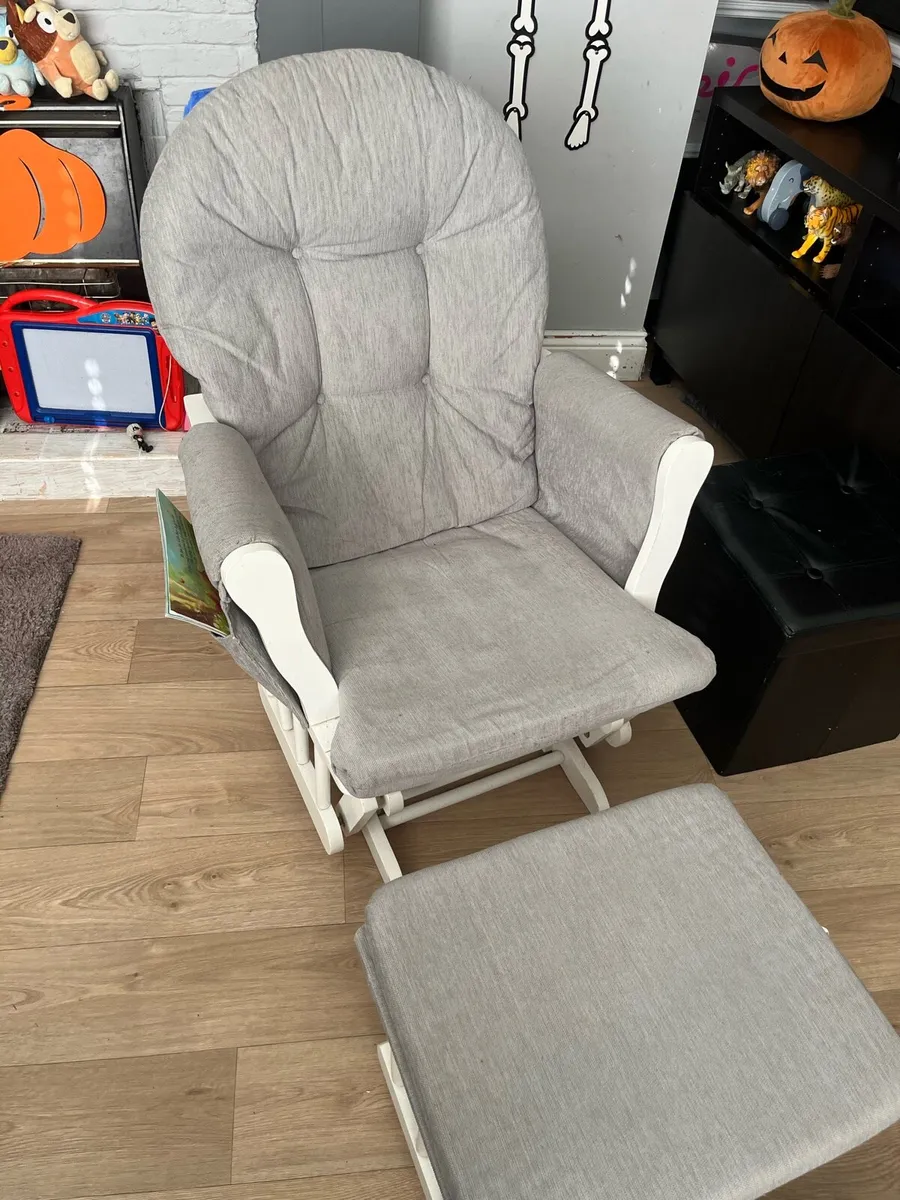 Rocking chair - Image 1