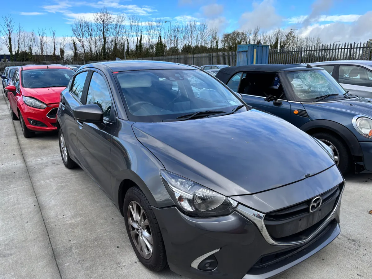 18 Mazda 2 1.5 Petrol Auto NCT 6/26 130km Drives - Image 2