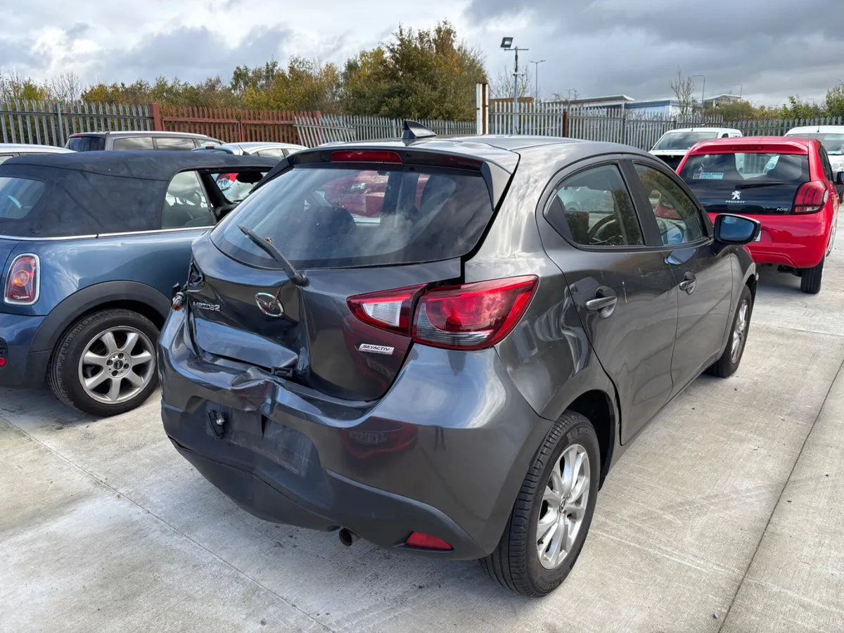 18 Mazda 2 1.5 Petrol Auto NCT 6/26 130km Drives - Image 3