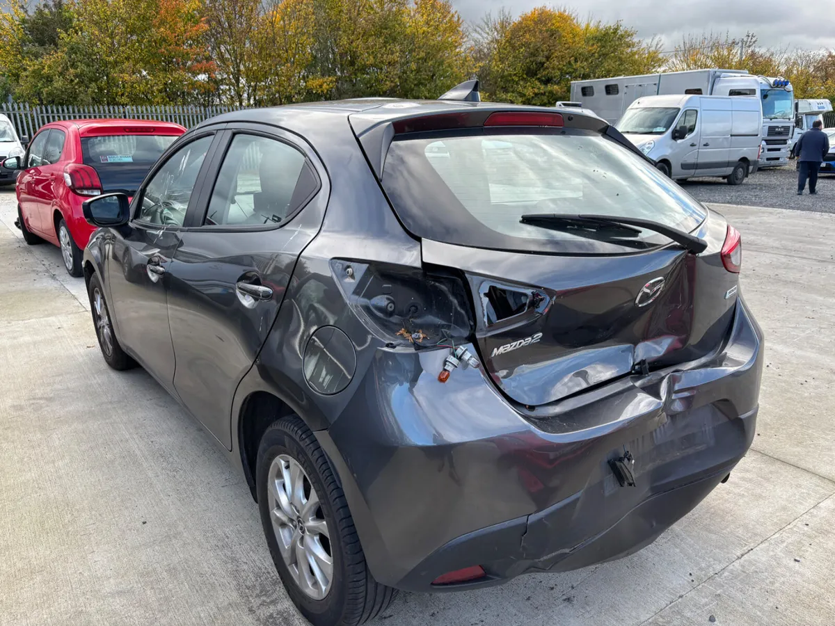 18 Mazda 2 1.5 Petrol Auto NCT 6/26 130km Drives - Image 4