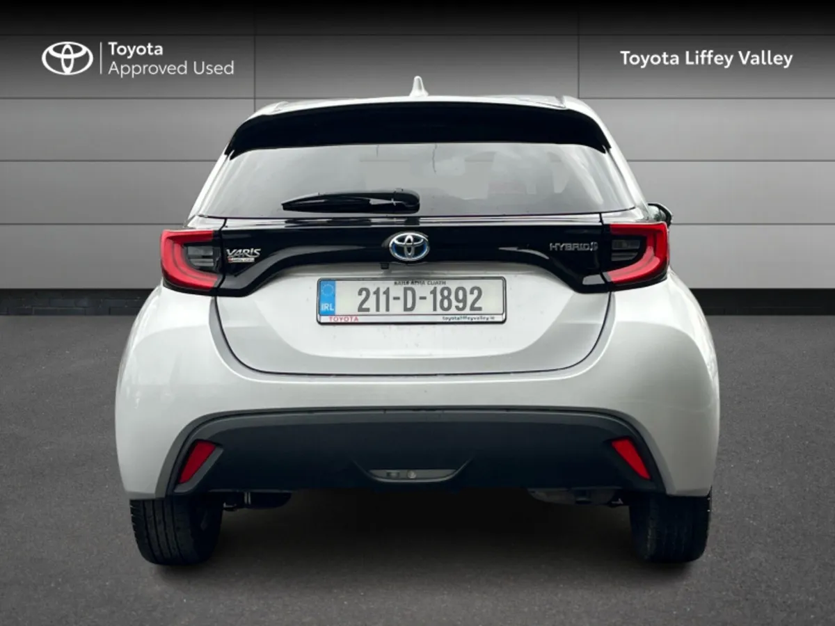 Toyota Yaris YARIS HYB L/SPORT MONO - Image 4
