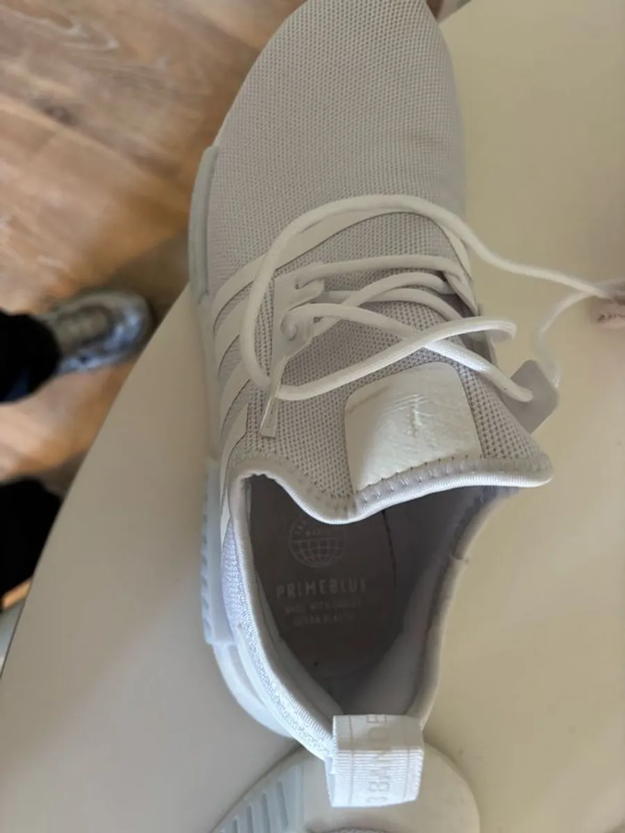 Trainers - Image 2