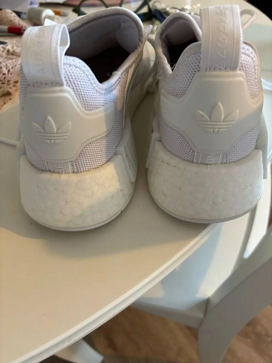 Trainers - Image 3