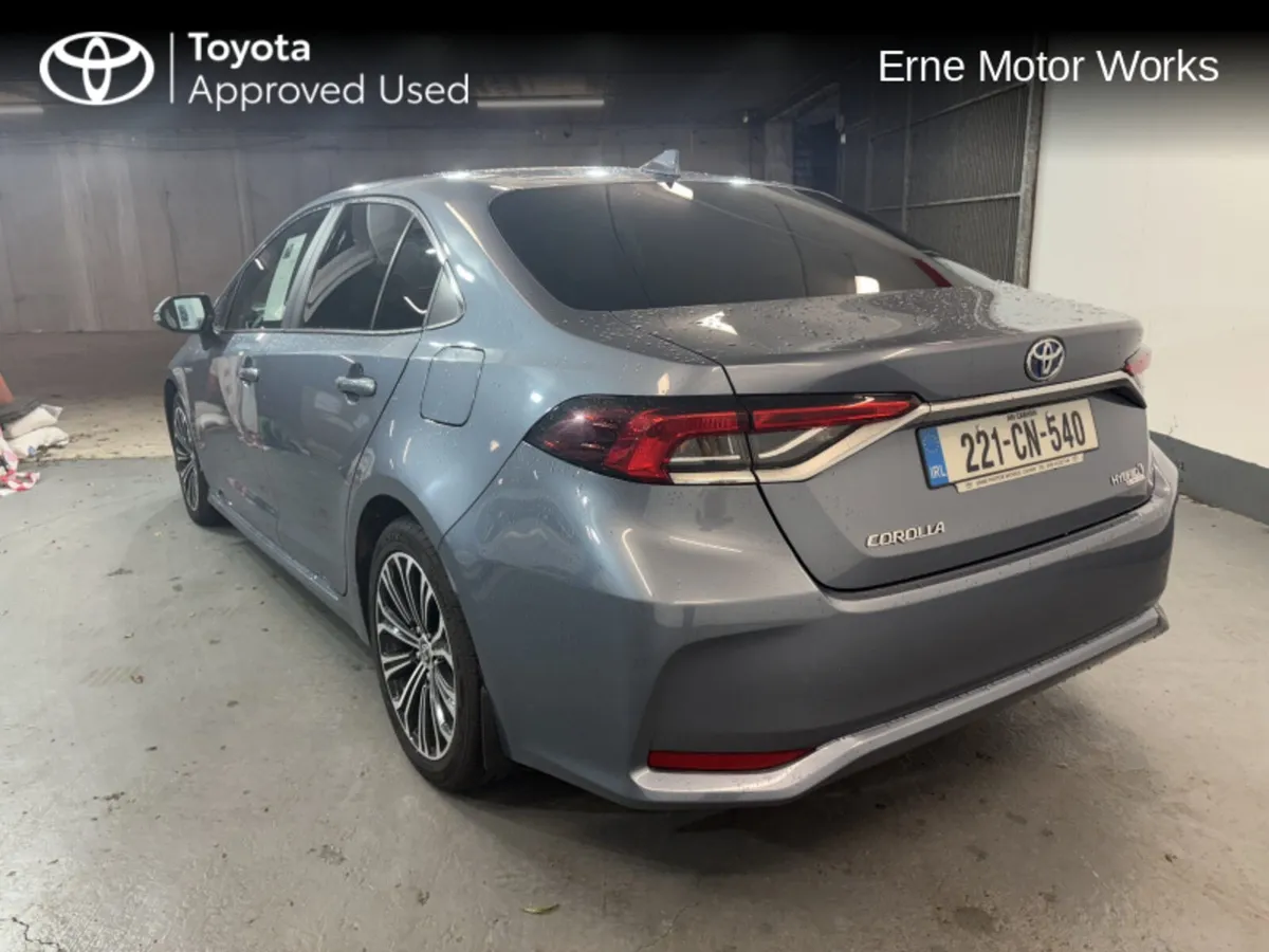 Toyota Corolla COROLLA HYBRID LUNA SPORT - Image 3