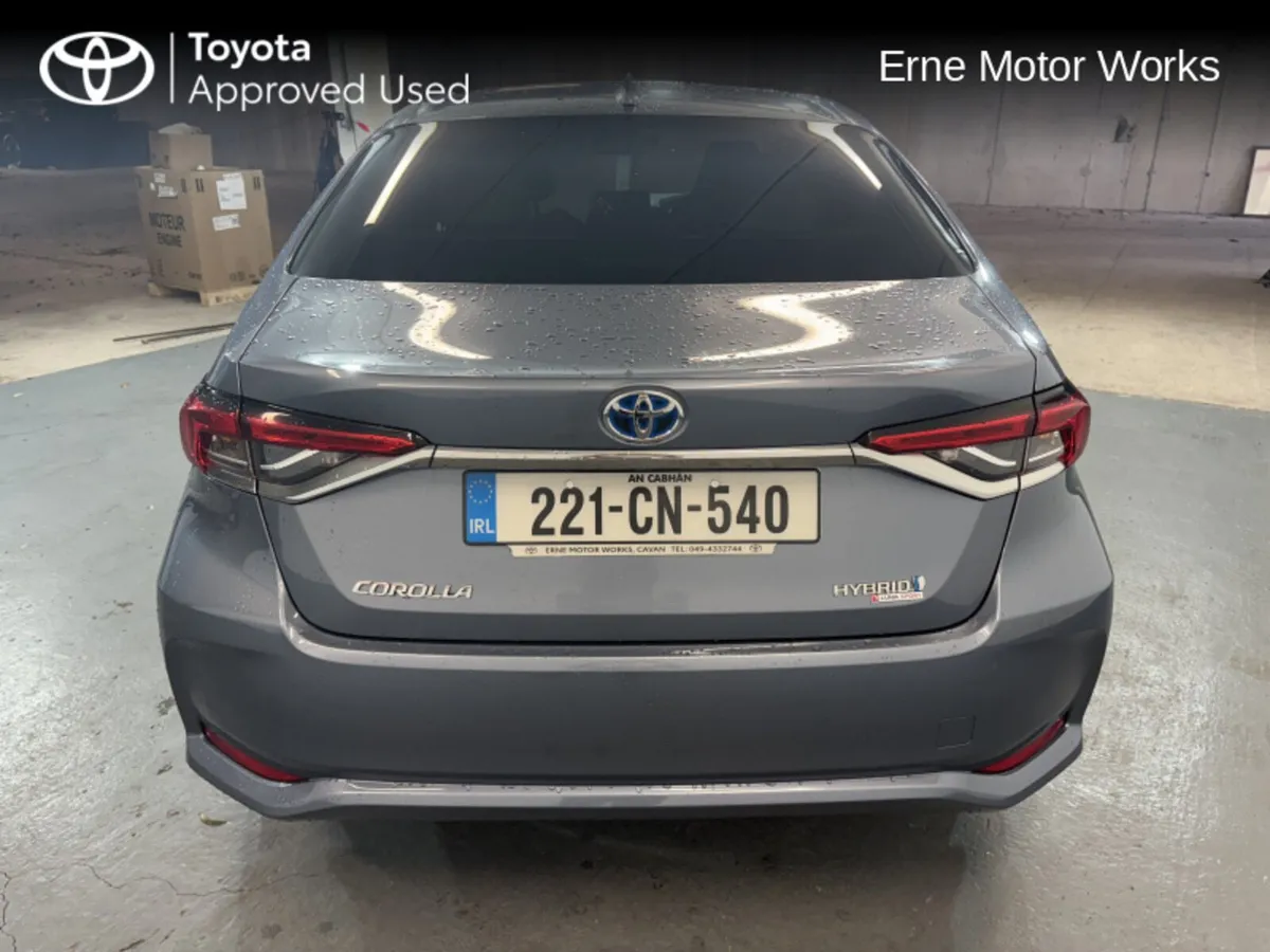 Toyota Corolla COROLLA HYBRID LUNA SPORT - Image 4