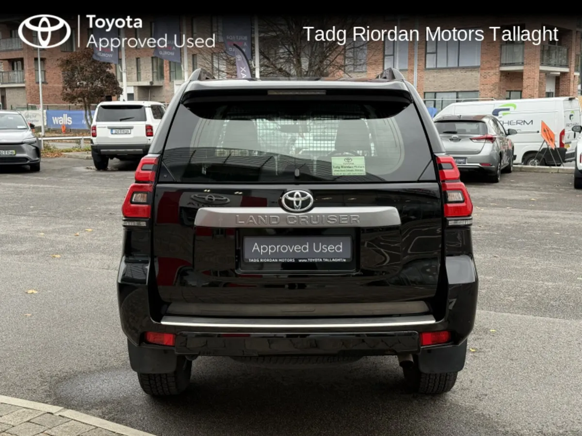 Toyota Land Cruiser LWB COMM A/T ***PRICE IS INCLU - Image 4