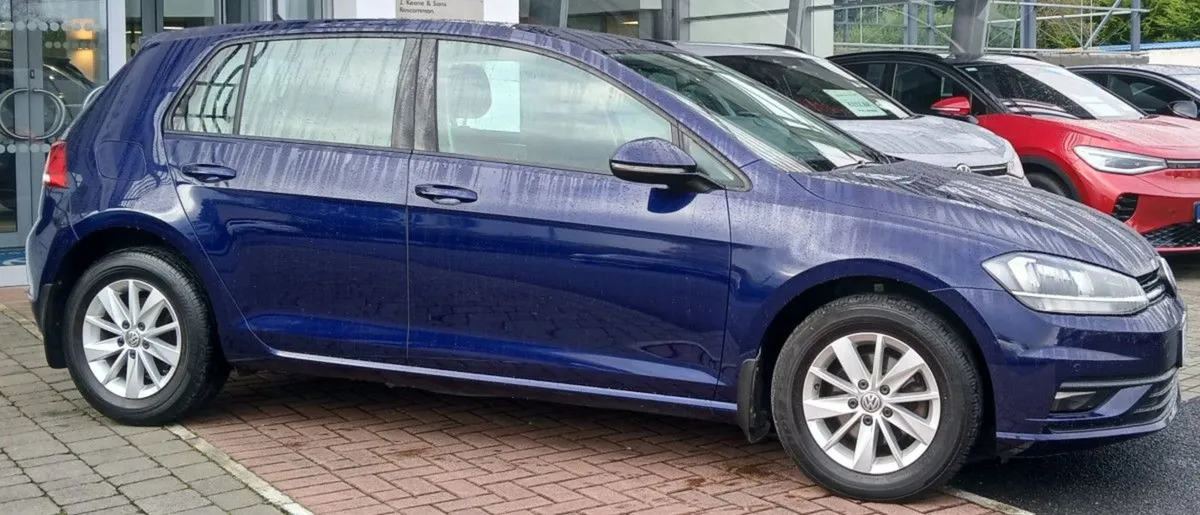 Volkswagen Golf Trendline 1.0 TSI 85hp  call US T - Image 2
