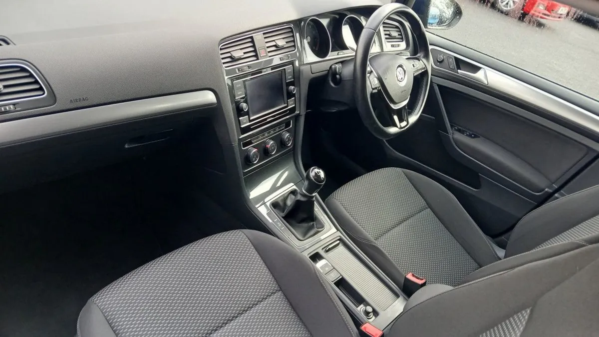 Volkswagen Golf Trendline 1.0 TSI 85hp  call US T - Image 3