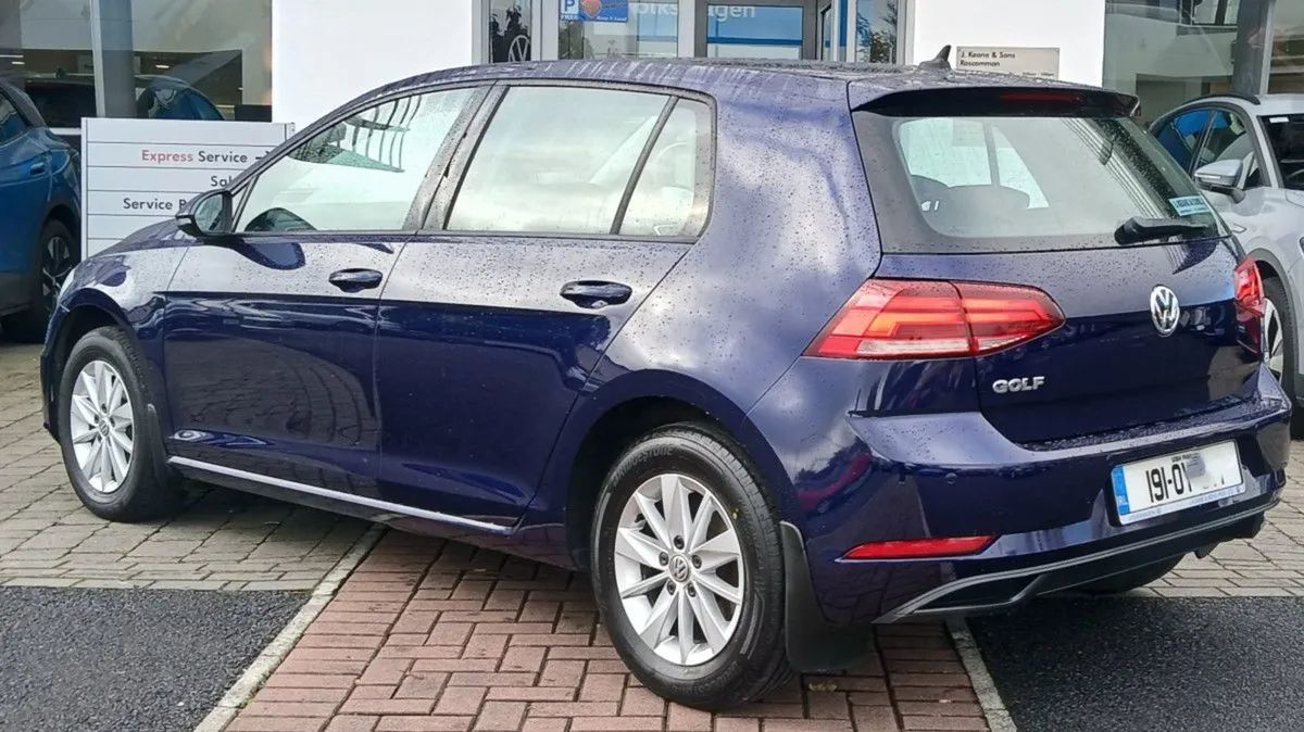 Volkswagen Golf Trendline 1.0 TSI 85hp  call US T - Image 4