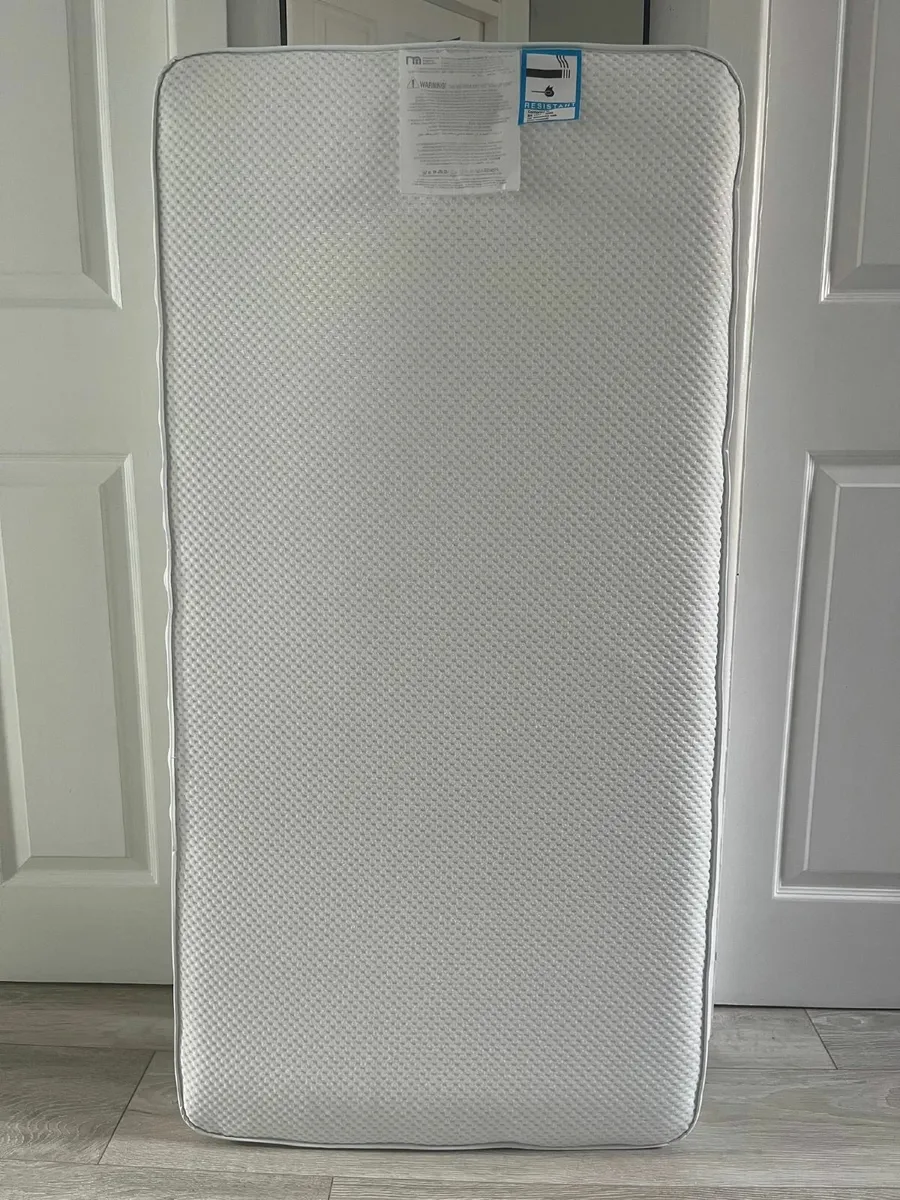 Baby Cot - IKEA SNIGLAR plus Mothercare mattress - Image 4