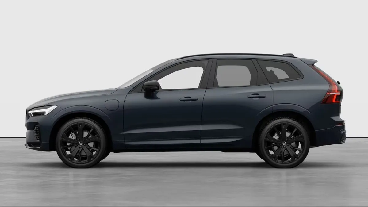 Volvo XC60 Denim Blue Xc60 Ultra Black Edition - Image 2