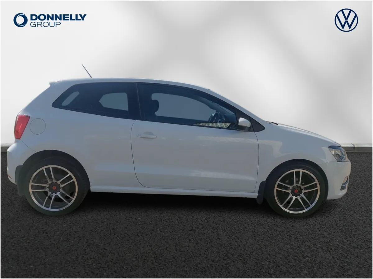 Volkswagen Polo Hatchback SE - Image 4