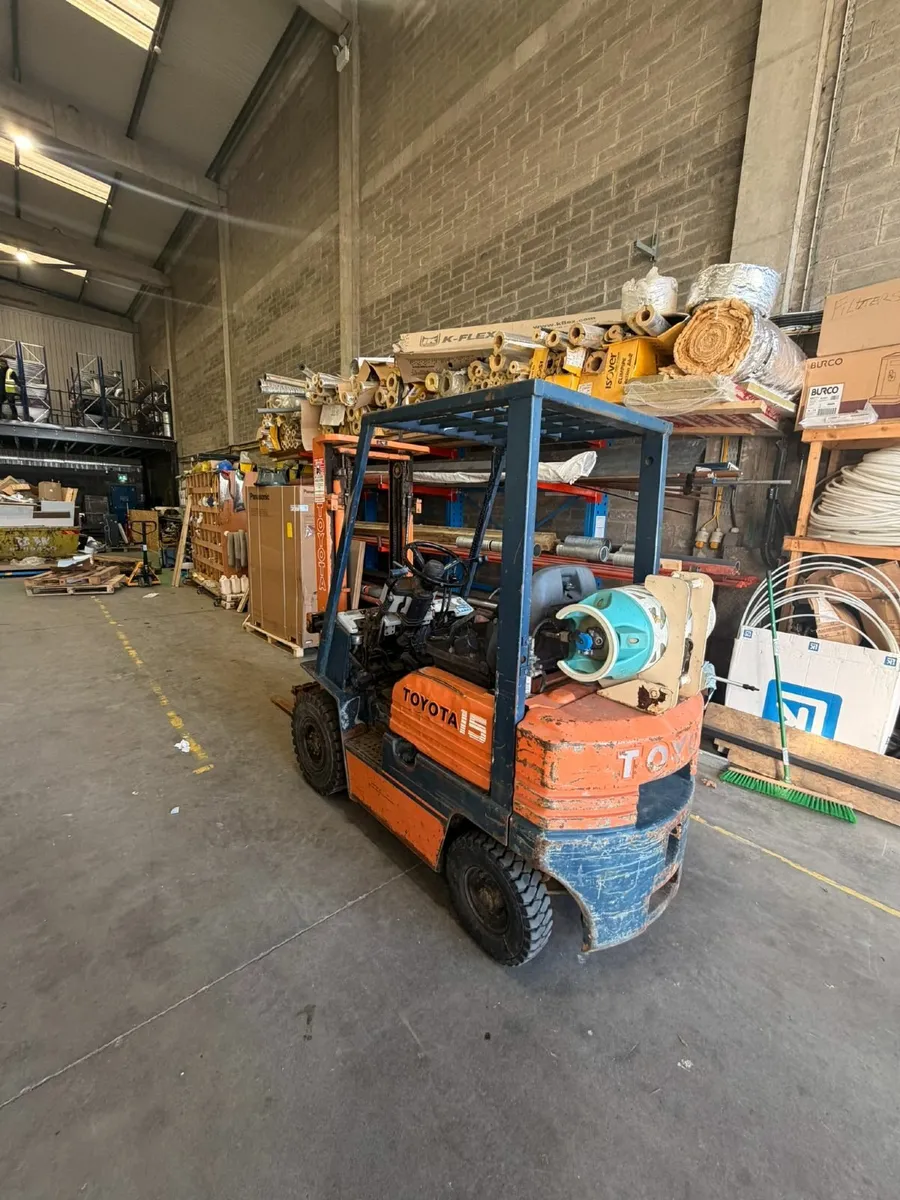 forklift - Image 1
