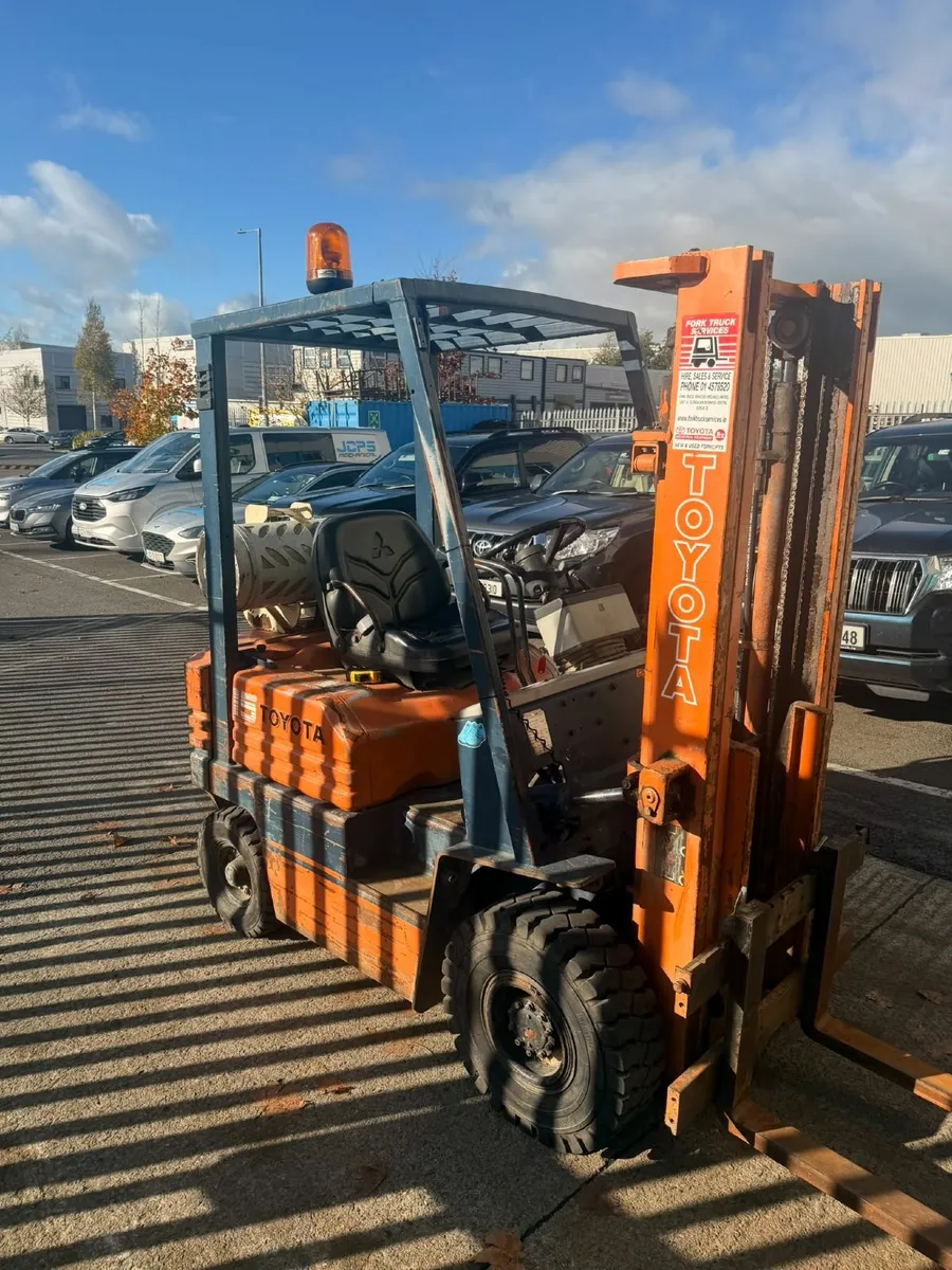 forklift - Image 3