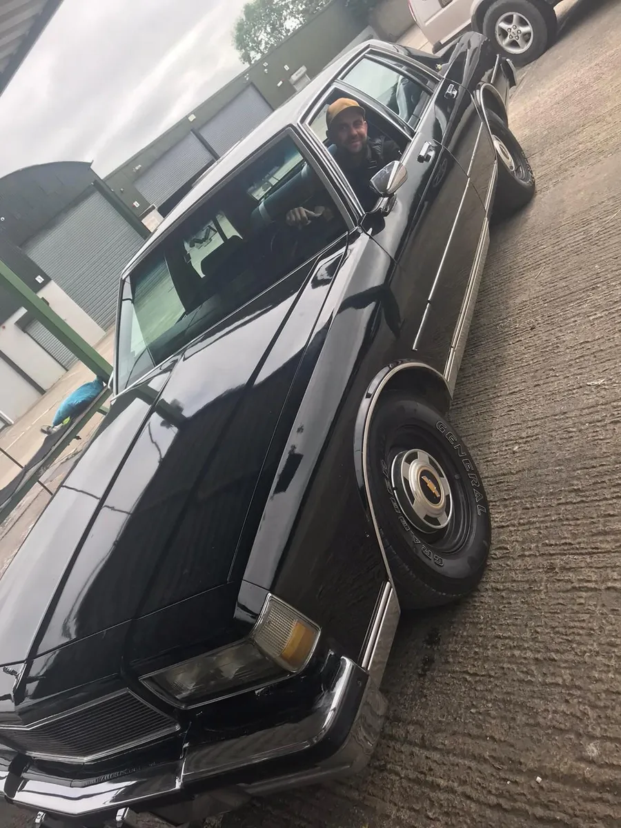 Chevrolet caprice classic - Image 2
