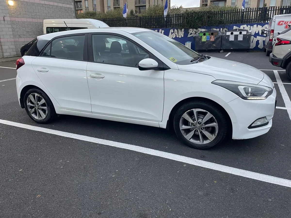 Hyundai i20 Long NCT! Open to offers - Image 2