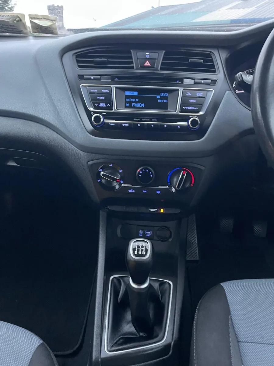 Hyundai i20 Long NCT! Open to offers - Image 3