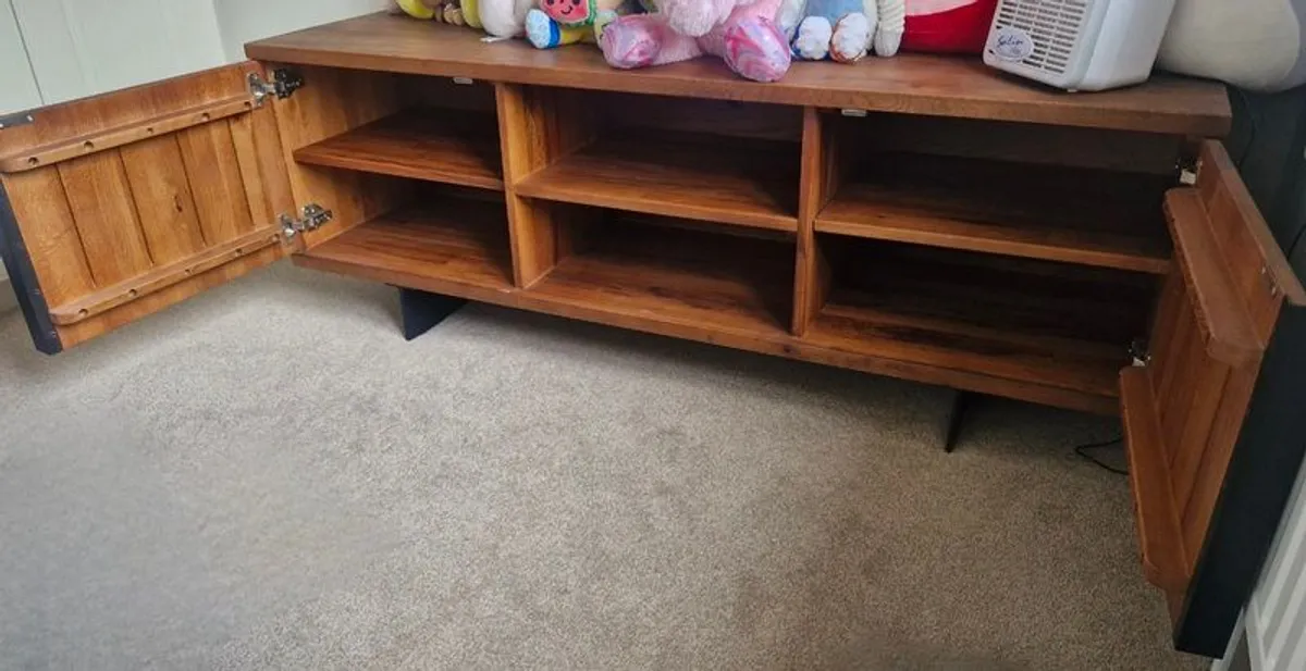 Solid Oak TV unit - Image 3